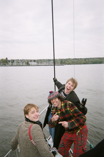 The foredeck crew: Andy, Nardwuar and Alex!