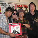 Nardwuar vs. Queens of the Stone Age 2007!