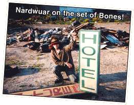 Nardwuar on the set of BONES!
